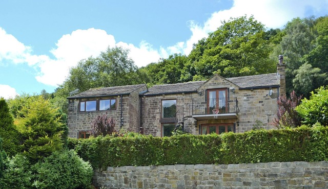 4 bedroom accommodation in Heptonstall, near Hebden Bridge