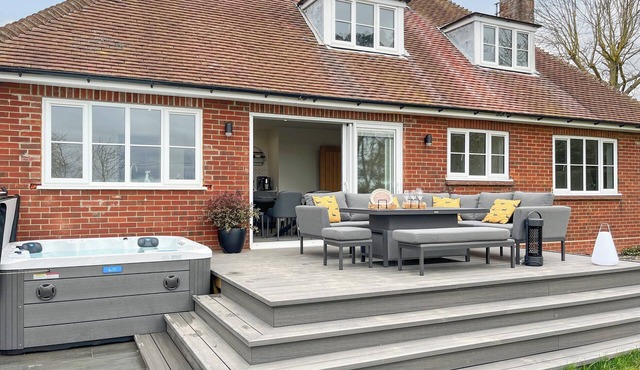 4 bedroom accommodation in Peldon, near Colchester