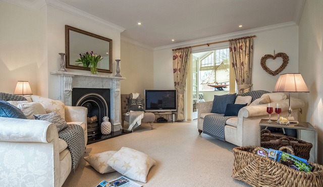 4 bedroom accommodation in Little Haven