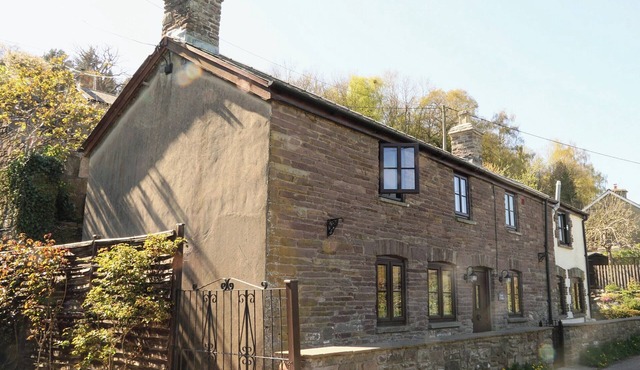 4 bedroom accommodation in Dardy, near Crickhowell