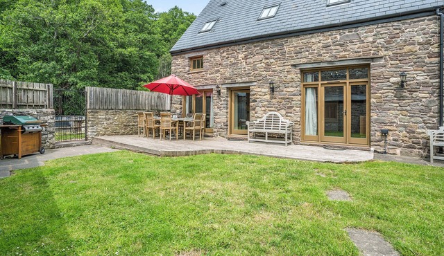 4 bedroom accommodation in Cwmdu, near Crickhowell