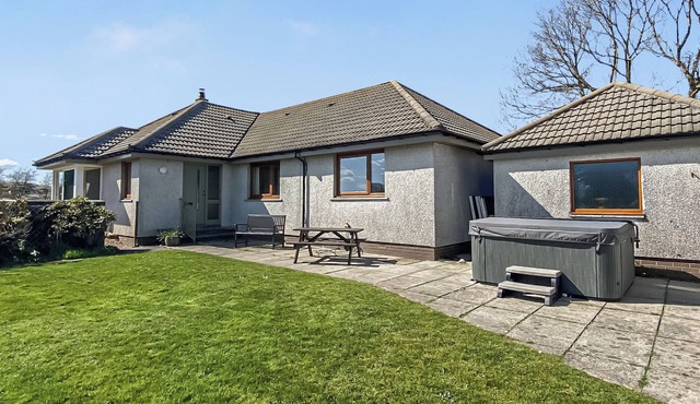 4 bedroom accommodation in Banavie, near Fort William