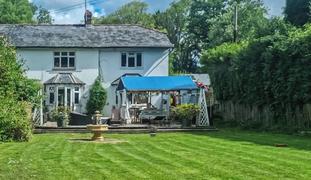 4 bedroom accommodation in Stockbridge