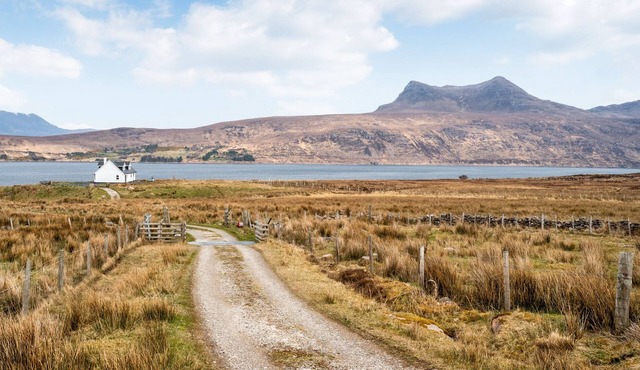 4 bedroom accommodation in Dundonnell