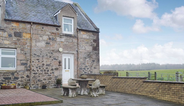 4 bedroom accommodation in Fenwick, near Kilmarnock