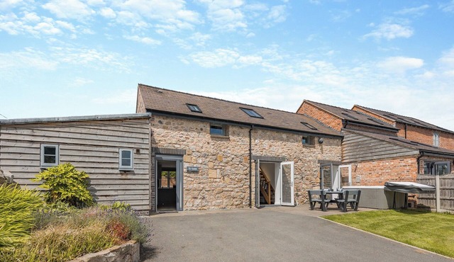 4 bedroom accommodation in Trevor, near Llangollen