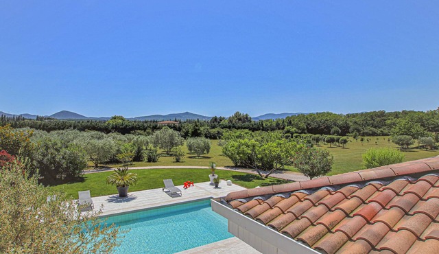 4 bedroom accommodation in Montelimar