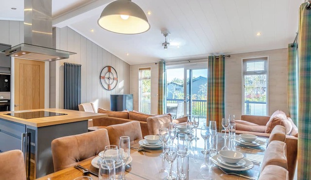 4 bedroom accommodation in Ashbourne