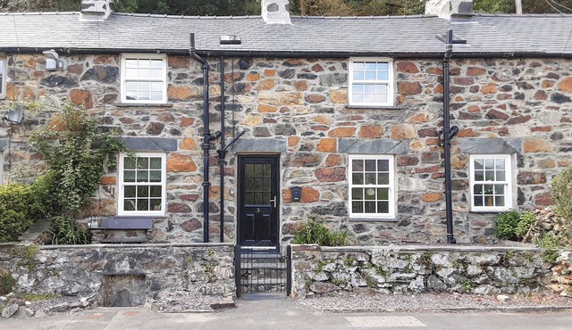 4 bedroom accommodation in Beddgelert