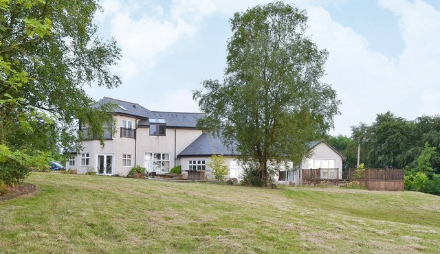 4 bedroom accommodation in Skares, near Cumnock