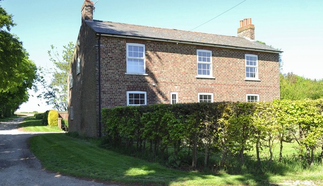 4 bedroom accommodation in Cottam, near Driffield