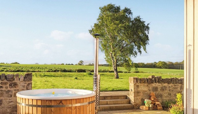 4 bedroom accommodation in Pencaitland, near Tranent