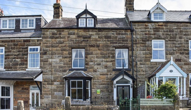 4 bedroom accommodation in Glaisdale