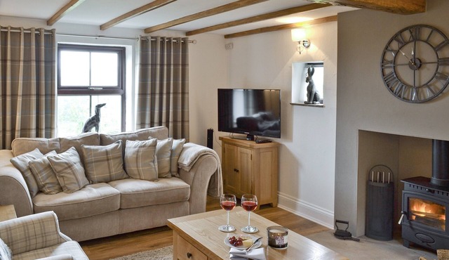 4 bedroom accommodation in Rhandirmwyn, near Llandovery