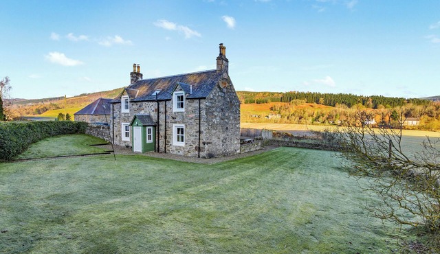 4 bedroom accommodation in Pitlochry