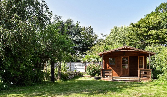 4 bedroom accommodation in Trent, near Sherborne