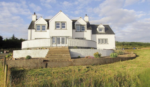 4 bedroom accommodation in Portpatrick, near Stranraer
