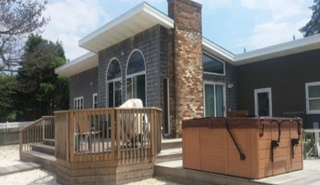 4 bedroom accommodation in Loveladies