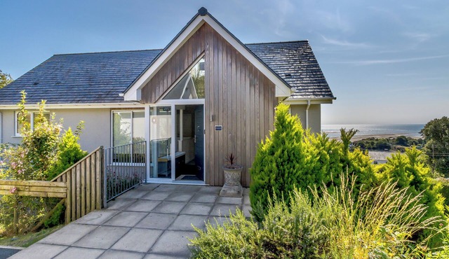 4 bedroom accommodation in Aberdyfi