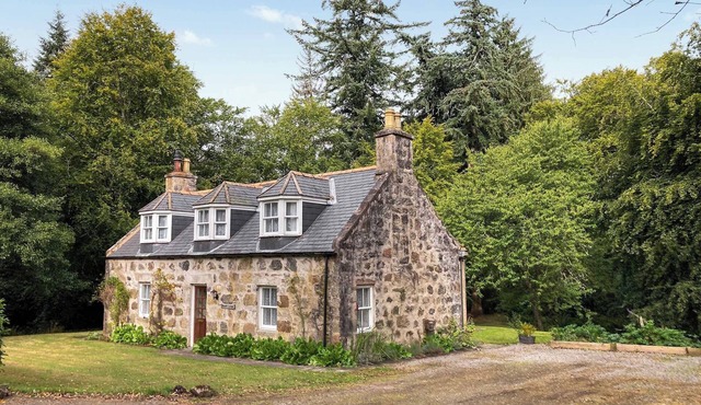 4 bedroom accommodation in Banchory