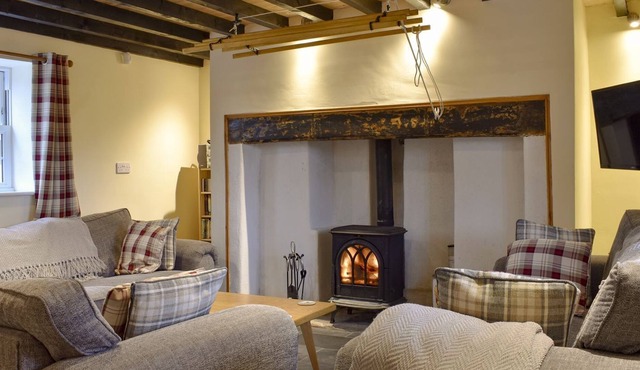 4 bedroom accommodation in Minsterworth, near Gloucester