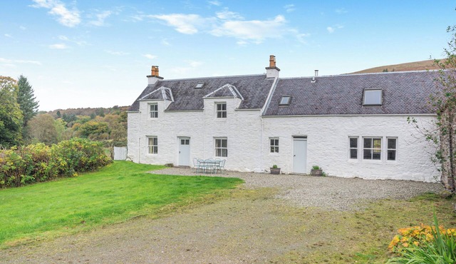 4 bedroom accommodation in Strachur, near Cairndow