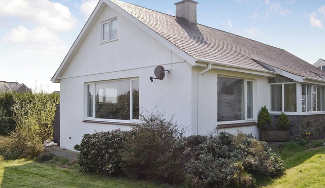 4 bedroom accommodation in Criccieth, near Porthmadog