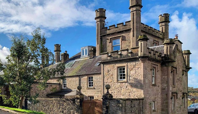 4 bedroom accommodation in Inverkip, near Greenock