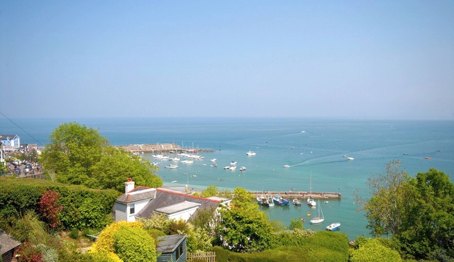 4 bedroom accommodation in New Quay