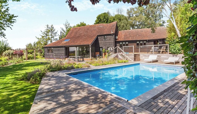 4 bedroom accommodation in Shortgate, Lewes