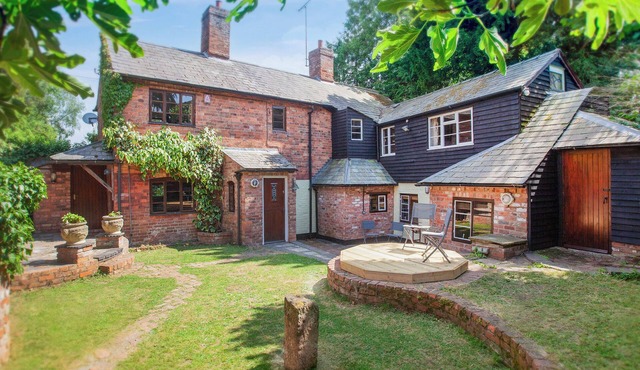 4 bedroom accommodation in Stockton