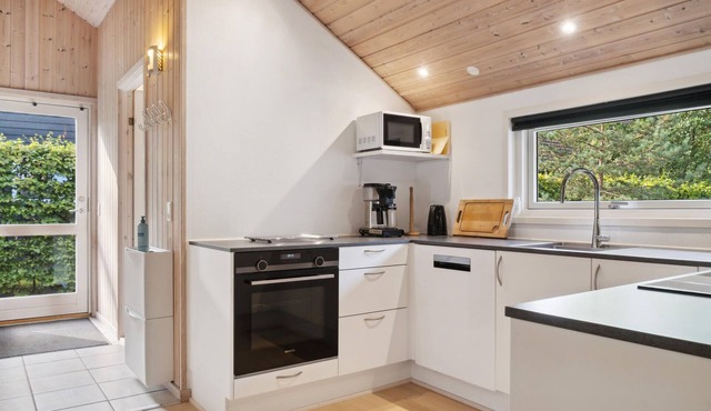 4 bedroom accommodation in Ebeltoft