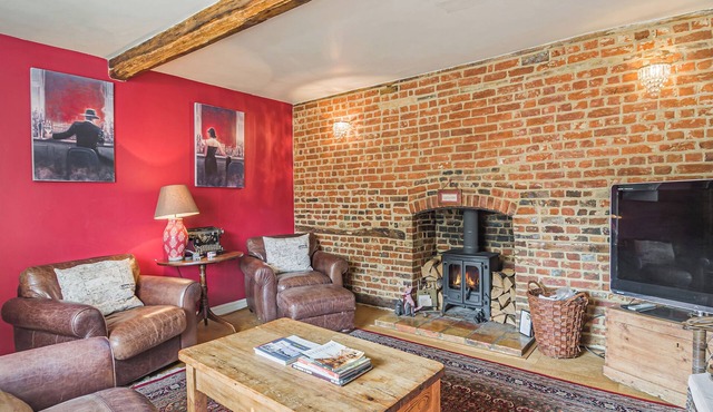 4 bedroom accommodation in Wangford, near Southwold