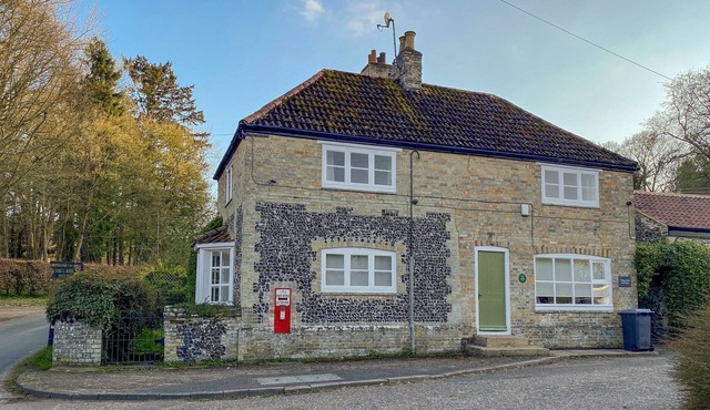 4 bedroom accommodation in Santon Downham, near Brandon