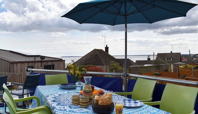 4 bedroom accommodation in Harwich