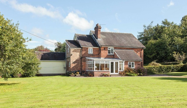 4 bedroom accommodation in Chatcull, near Eccleshall