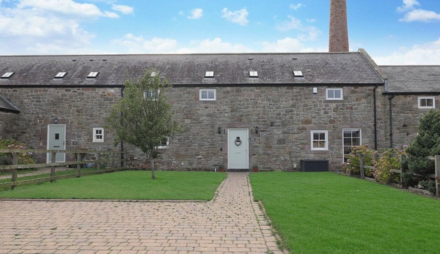 4 bedroom accommodation in Taunton