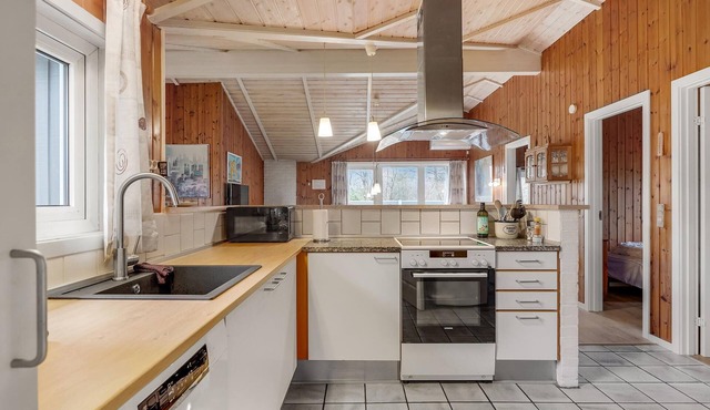 4 bedroom accommodation in Oksbøl