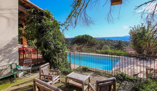 4 bedroom accommodation in MERCUER