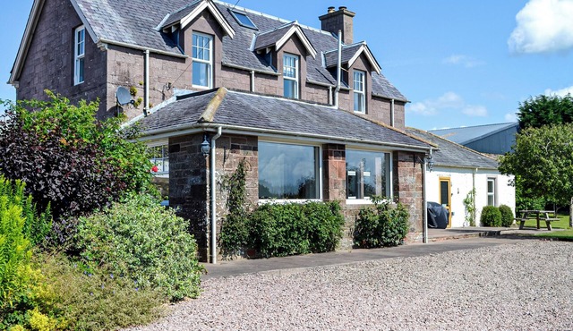 4 bedroom accommodation in Annan