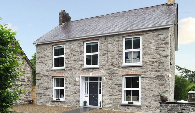 4 bedroom accommodation in Abercych, near Cardigan