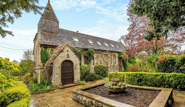 4 bedroom accommodation in Hilmarton, near Calne