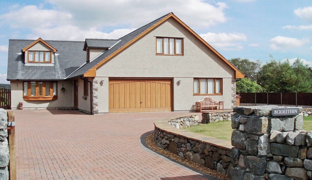 4 bedroom accommodation in Harlech