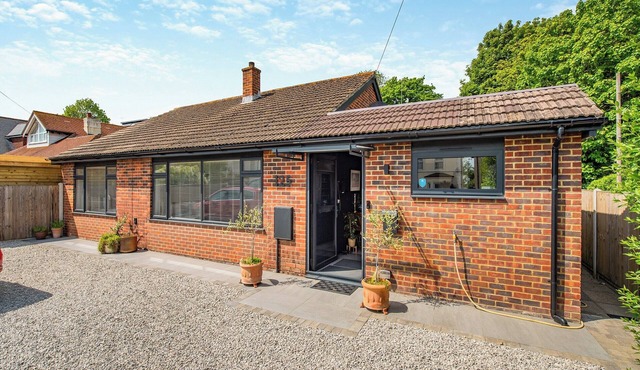 4 bedroom accommodation in Hythe