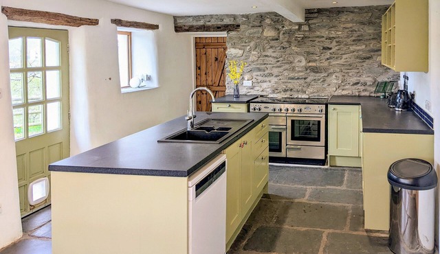 4 bedroom accommodation in Strickland Roger, near Kendal