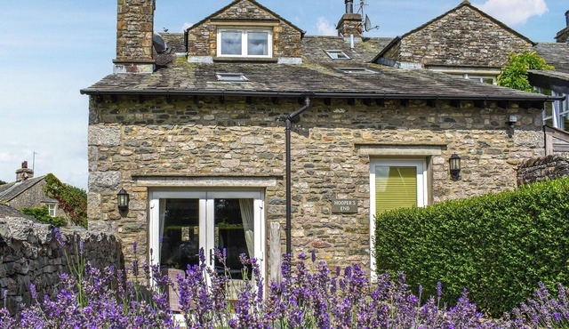 4 bedroom accommodation in Sedgwick, near Kendal