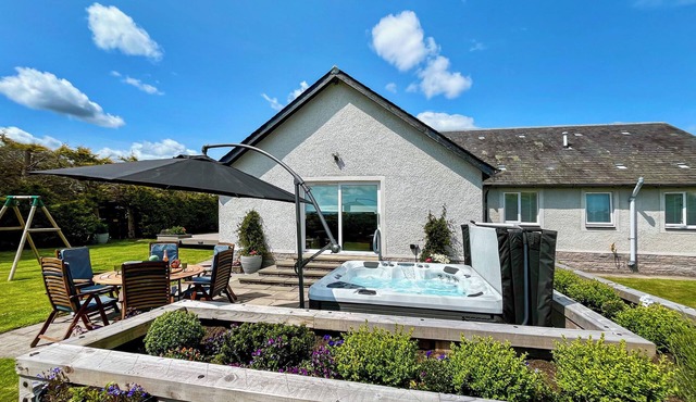 4 bedroom accommodation in Perth