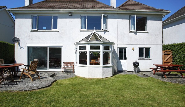 4 bedroom accommodation in Illogan, near Redruth