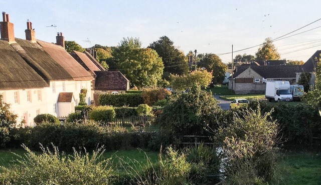 4 bedroom accommodation in Wool, near Wareham