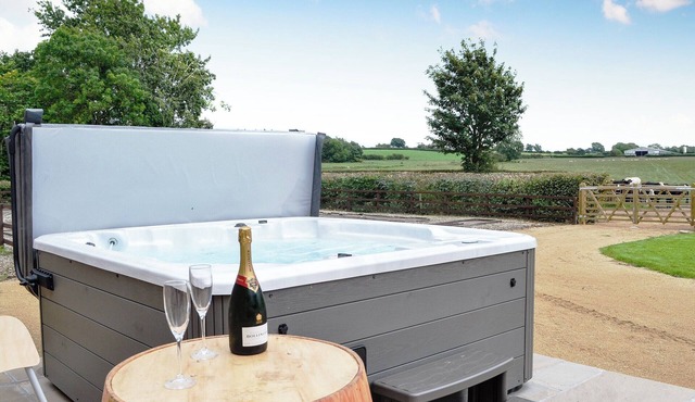 4 bedroom accommodation in Calthwaite, near Penrith